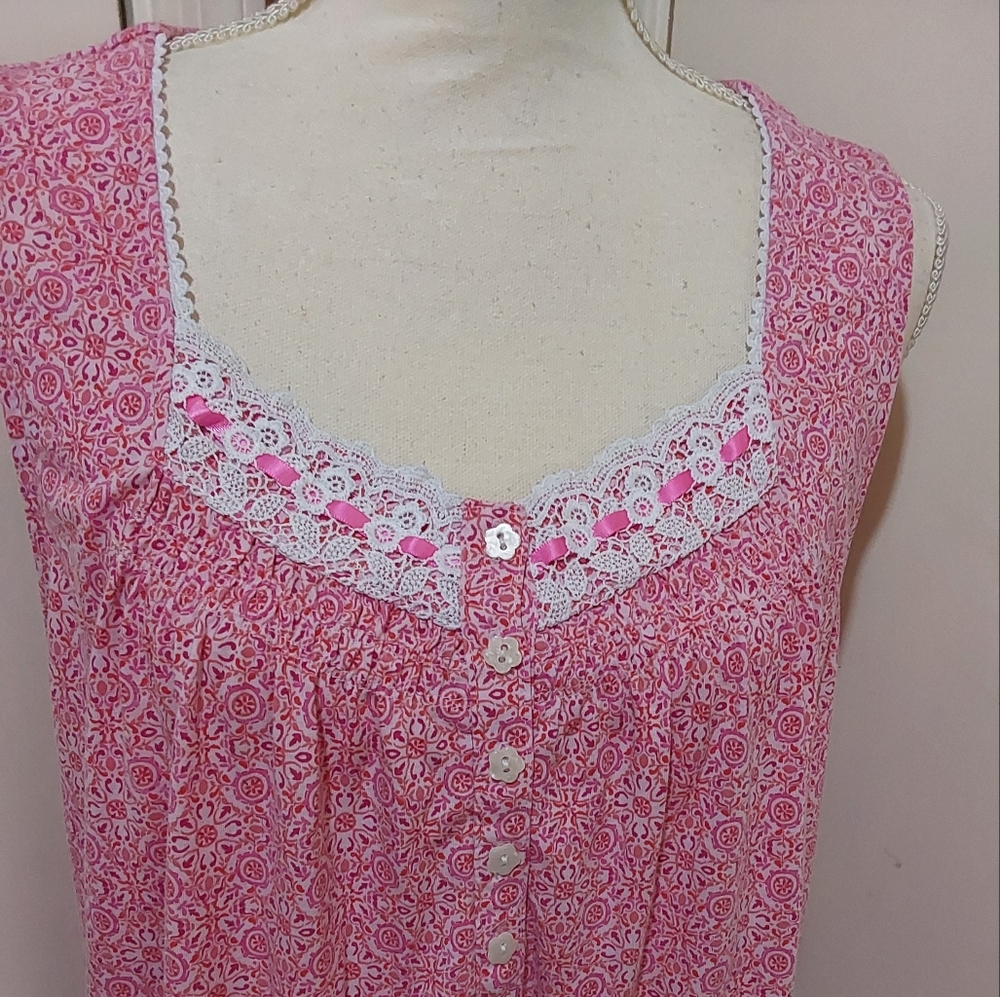 🌺 NEW Secret Treasures Pretty Pink Housedress/Nightgown - Picture 2 of 8